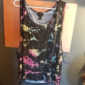 Hot topic tank top